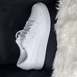 #80 Fila Women's White Sneakers